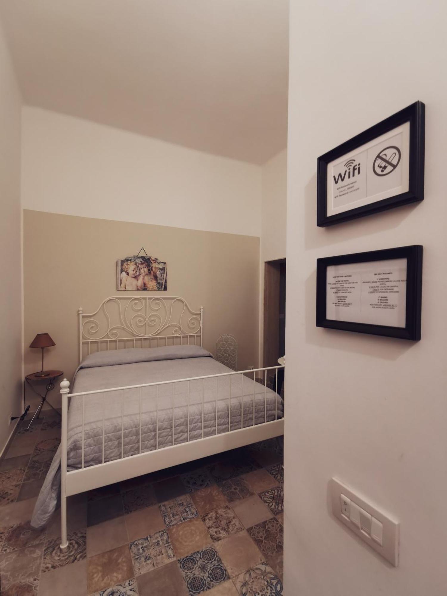 Whiteflower Apartments Bari Rum bild